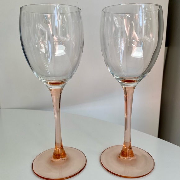 Vintage Luminarc France Pink Wine Glasses, set of 4 - Picture 2 of 6